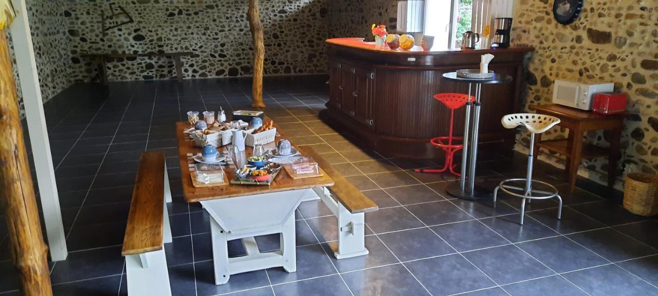 مبيت وإفطار Ossun La Ferme Aux Fleurs المظهر الخارجي الصورة