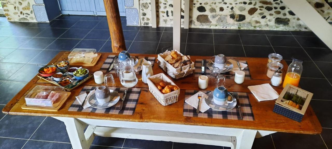 مبيت وإفطار Ossun La Ferme Aux Fleurs المظهر الخارجي الصورة